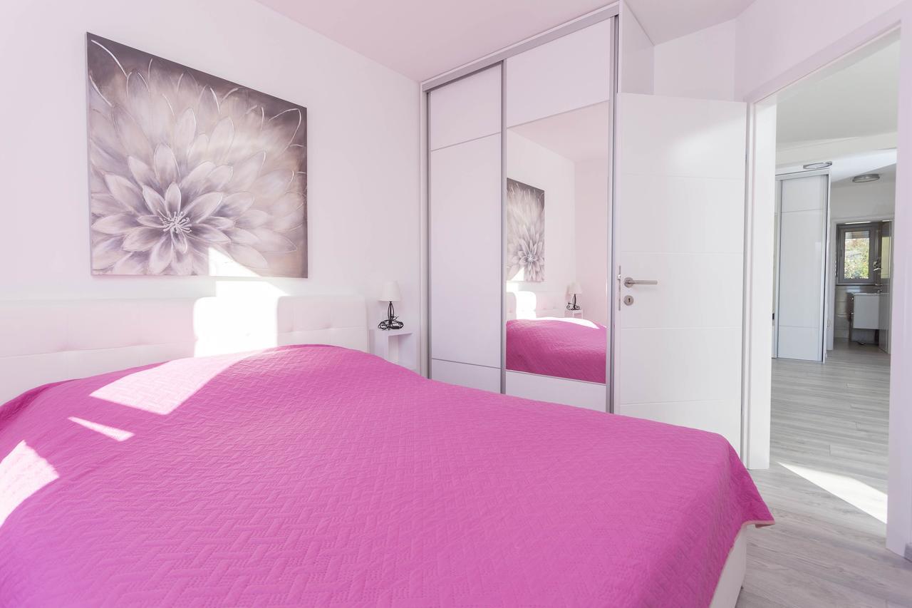 Damira Apartment
